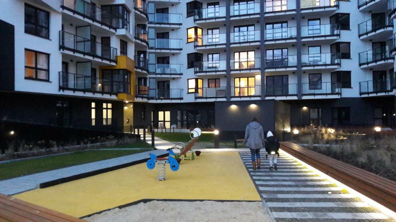 Newburg Apartments Wolska Варшава Екстериор снимка